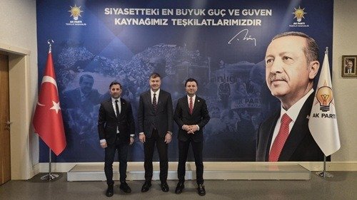 DÜNYA GENÇLİK KONSEYİ’NDEN AK PARTİ GENEL MERKEZİ’NE ZİYARET